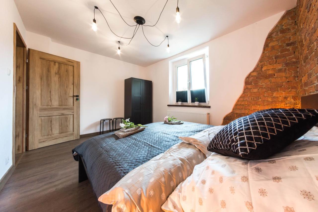 Apartament Wita Stwosza Єленя-Ґура Екстер'єр фото
