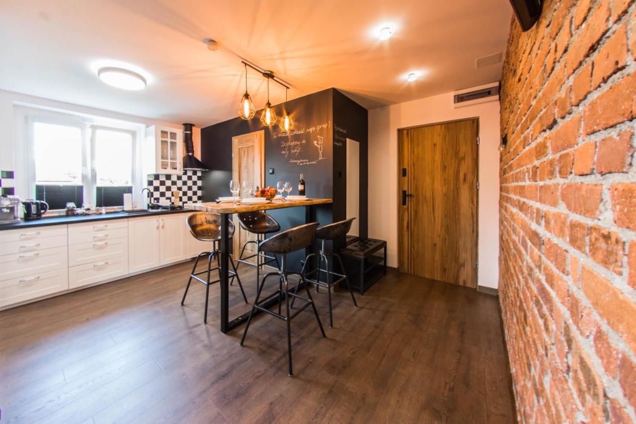 Apartament Wita Stwosza Єленя-Ґура Екстер'єр фото