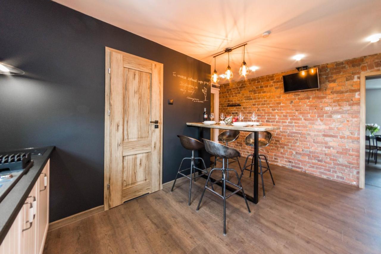 Apartament Wita Stwosza Єленя-Ґура Екстер'єр фото
